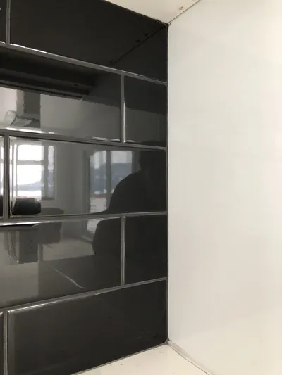 Black Tile Backsplash w/ Black Grout 2