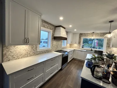 Fine Herringbone Backsplash Installation (Groutless) 7