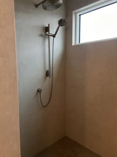 Melissa's Custom Large Format Shower 1