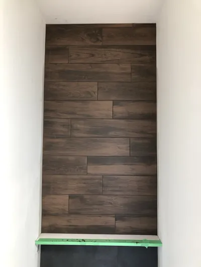 Custom Ensuite Curbless Shower w/ Niche Feature, and Feature Wall above Toilet 2