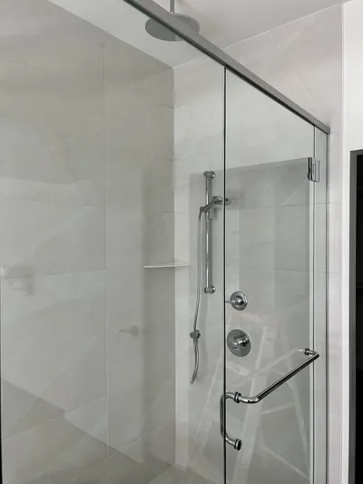 Custom Shower w/ Bench 2