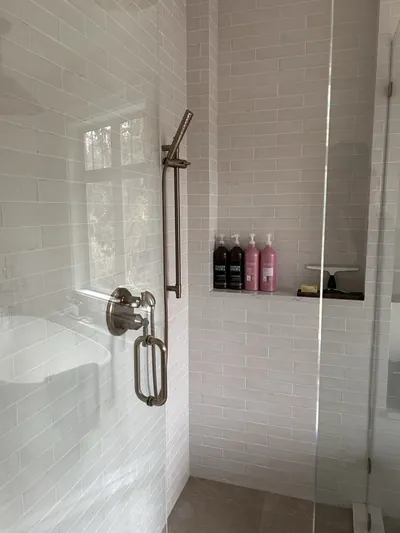 Kira's Custom Shower (Mitred) 1