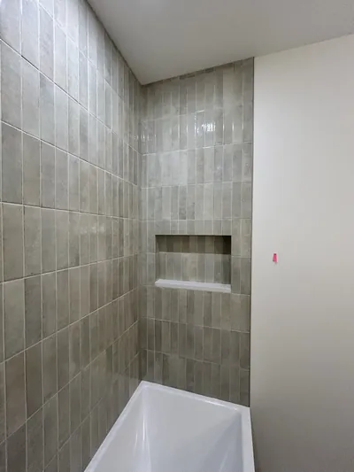 Kira's Main Bathtub Surround w/ Mitre Details 7