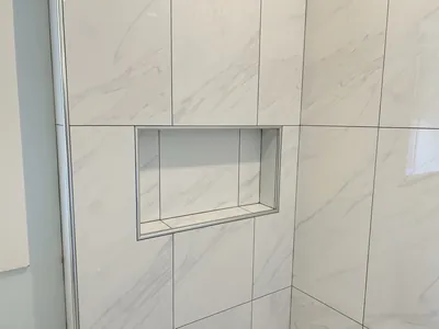 Tub Surround w/ Niche Detail 2