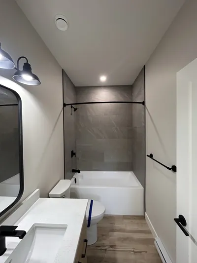 Tub Surround w/ Shelf Detail 3